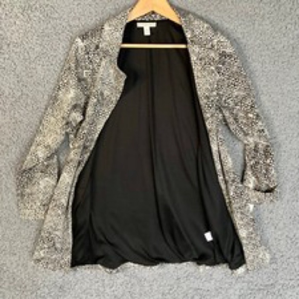 Dana Buchman Black and White Blazer